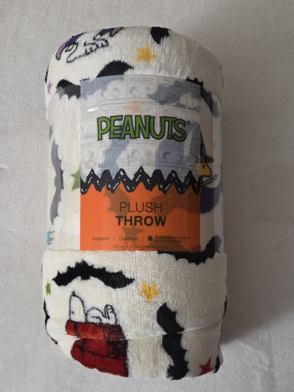 Peanuts Snoopy Plush Throw